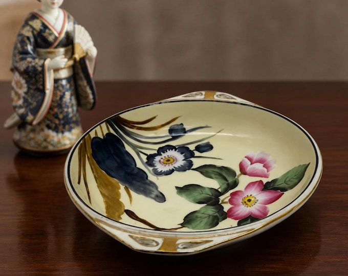 Hand painted Noritake porcelain dish with gold trim and bottom stamp 7”
