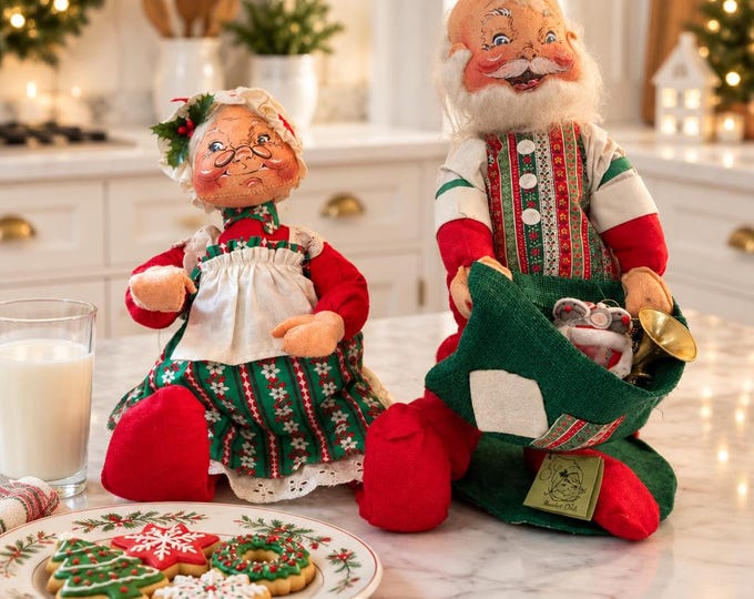 Vintage Mr. & Mrs. Santa- Annalee Dolls. 1960’s
