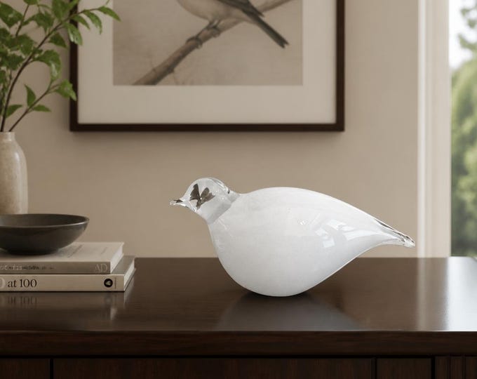 Vintage Oiva Toikka Finnish hand-blown “Snow Bunting” art glass bird by Nuutajarvi