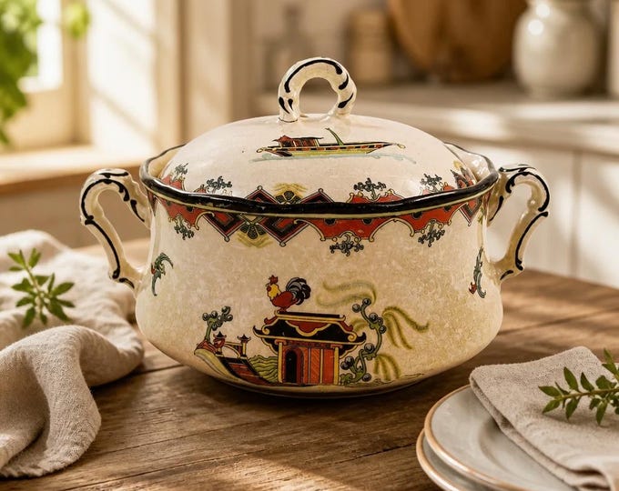 Vintage English chinoiserie lidded soup tureen or server