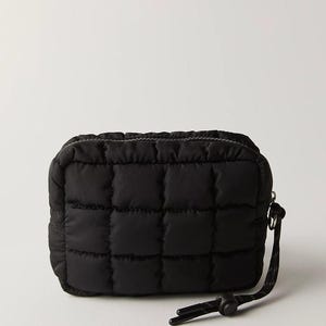 FP Movement Quilted Mini Case Zip Pouch Bag | Black | Ripstop Lining Lightweight bild 5