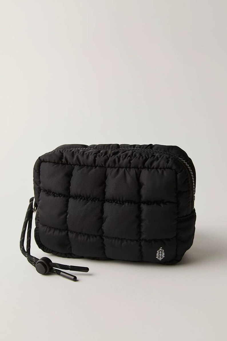 FP Movement Quilted Mini Case Zip Pouch Bag | Black | Ripstop Lining Lightweight bild 3