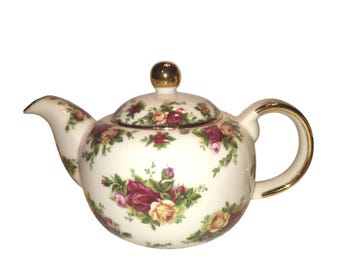 Théière Royal albert roses anciennes vintage