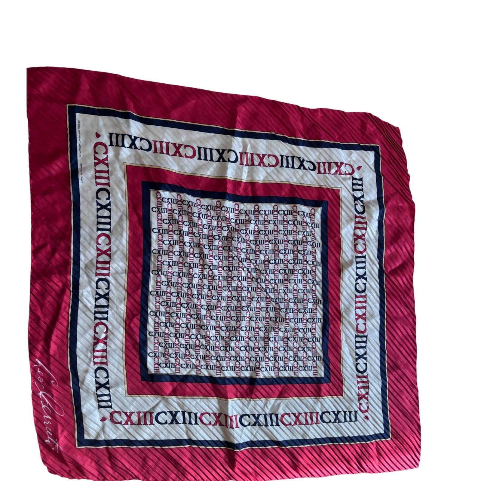 Foulard soie roulottée main Cerruti motif bijoux