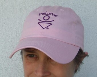 Gorra de béisbol rosa BELIEVE, Empowered Zone, gorras inspiradoras