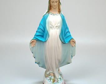 Hand-Painted Virgin Mary Statue 39 cm: Plaster Figurine Made in Italy