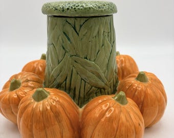 Vintage 1999 Wax Or Oil Warmer. 7 Pumpkins Surrounding A Heystack. Signed