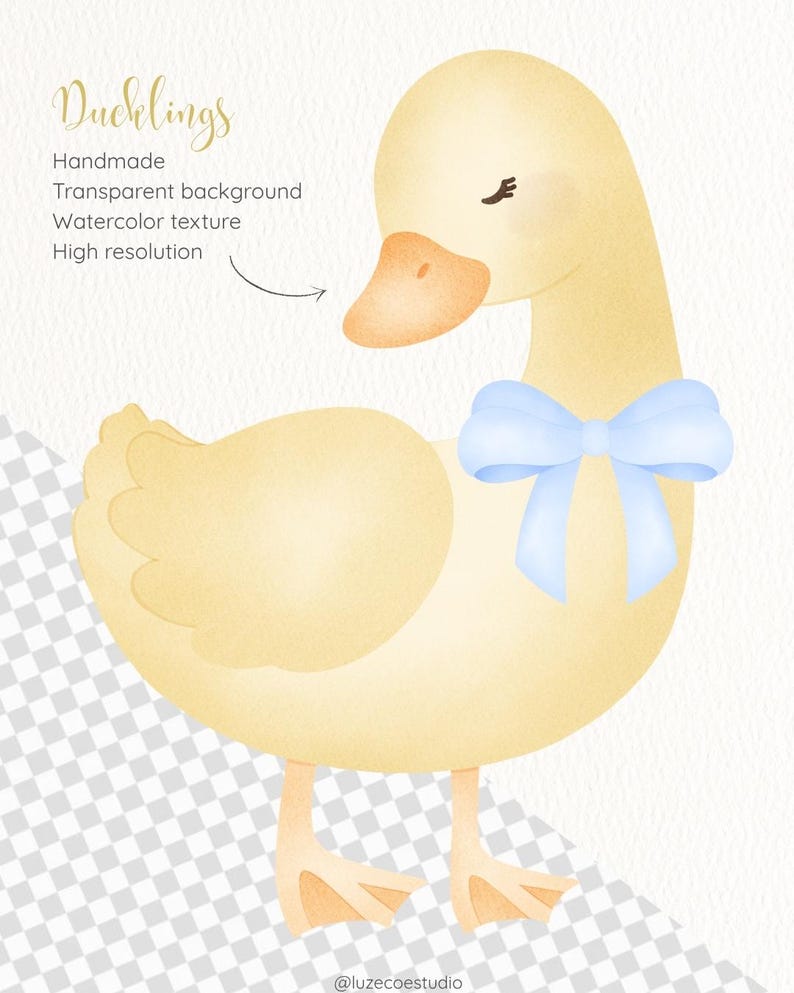 Puede incluir: Ilustraci&oacute;n en acuarela de un patito amarillo con un lazo azul claro. El patito tiene pico y patas naranjas, y los ojos cerrados. La palabra "Ducklings" est&aacute; escrita en una fuente de escritura en la parte superior de la imagen.