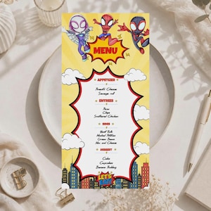 Può includere: Una scheda menu verticale con uno sfondo a fumetti giallo e tre personaggi supereroi in alto. Il centro contiene una forma a fumetto bianca con il testo MENU, APPETIZER, ENTREES, SIDES, DESSERT e LET'S EAT.