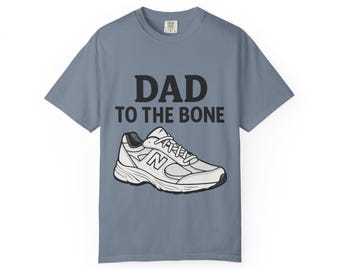 Camiseta con ilustración de zapatillas "Dad to the Bone" / Camiseta para el Día del Padre