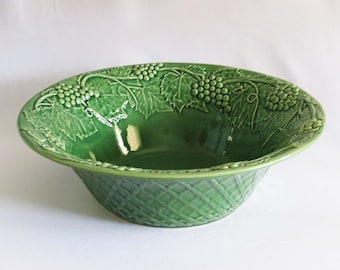 Vintage Bordallo Pinheiro Green Majolica 13" Grape Leaf Ceramic Serving Bowl - New Old Stock