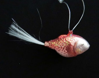Vintage 5" Salmon Pink KOI GLASS FISH Ornament with GlitterAccents and Spun Glass Tail- Handcrafted / 5" Retro Christmas Decor
