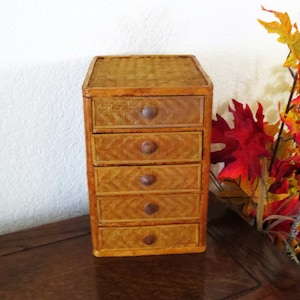 RARE Vtg Mid Century Modern Woven Wicker Trinket - Jewelry Box with 5 Drawers / Handmade - Hand Woven Mini Chest of Drawers / MCM
