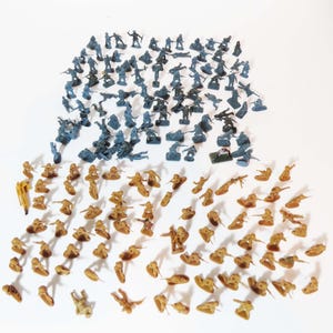 Vintage Airfix Set of 170 Plastic WWII BRITISH (Brown) & GERMAN (Blue) Military Figures: 1/72 Scale Historic Plastic Military Figures