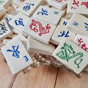 Wooden Mahjong Board Game – Kubiya Games