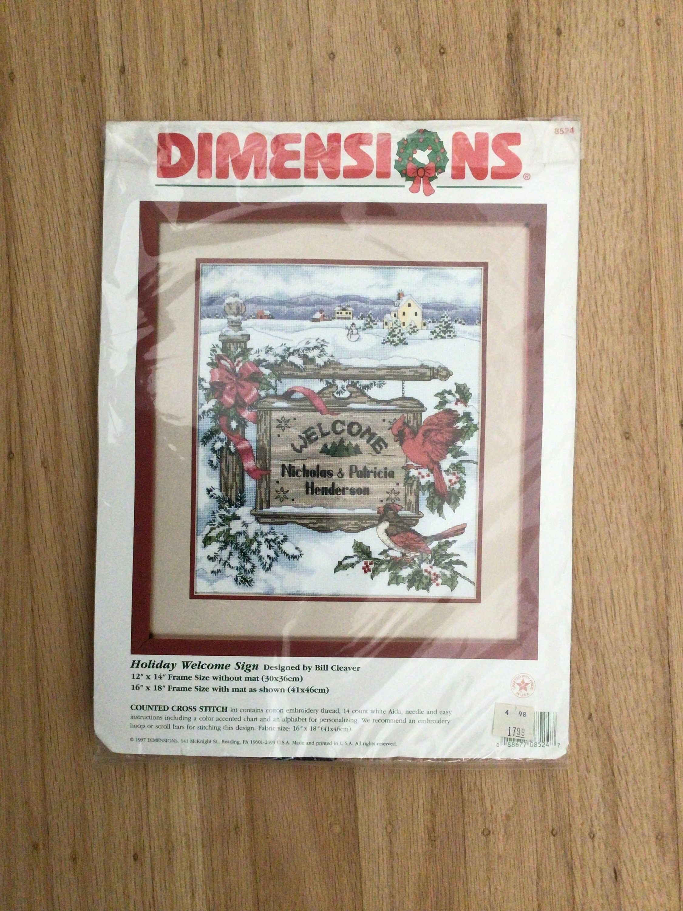 【送料無料（一部地域を除く）】 Holiday Dimensions Welcome Kit Stitch Cross Counted Sign ポスター