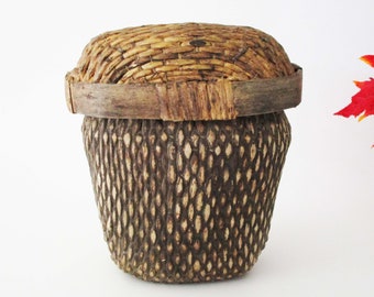 Antique ASIAN Willow FISH BASKET w Lid from Lacquered Natural Willow Material:  9" Tall /  Early 20th Century Asian Collectible Basket