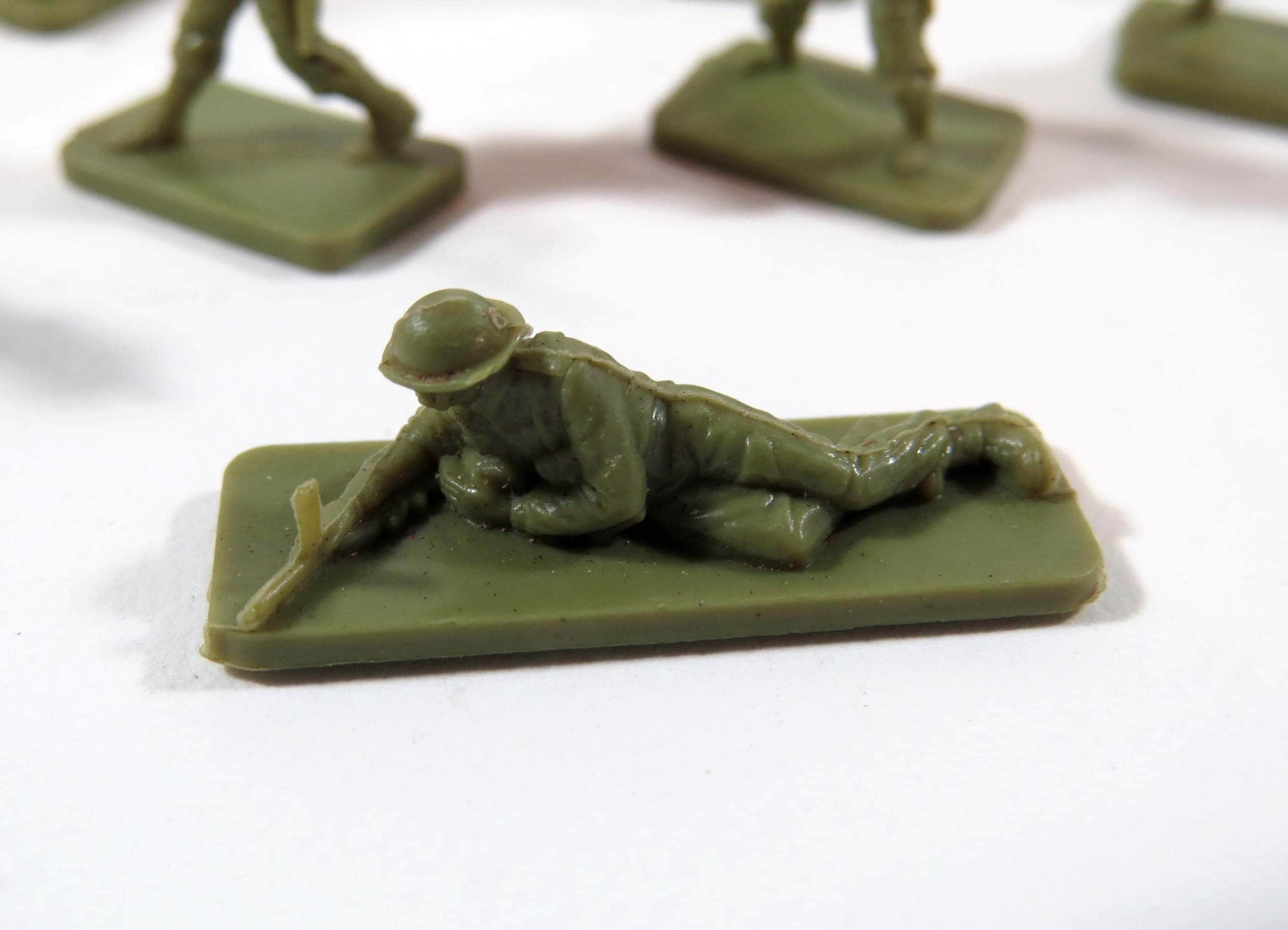 Vintage AIRFIX Australian WWII Infantry Figures: 1/72 Scale