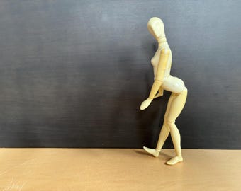 ANCIEN MANNEQUIN BOIS peint articulé de peintre artiste cabinet de