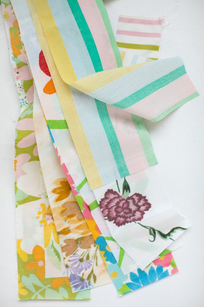 Jelly Roll, Vintage Sheet Hem Pack, Vintage Fabric Strip Bundle, Jelly Rolls Quilt Kit, Vintage Sheets for Quilting, Florals All Colorful image 6