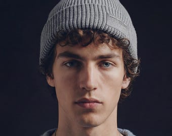 Short Roll up Beanie for Men & Women, Ribbed Knit Docker Cap, Minimalist Micro Beanie Hat, Retro Fisherman Skull Cap, Everyday Gift