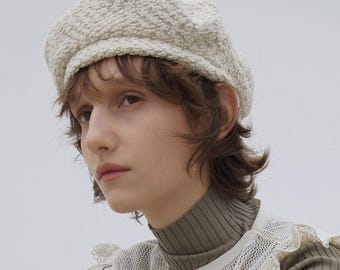 Lightweight Tweed Beret for Men & Women, Adjustable Artist Hat, French Style Flat Cap, Minimalist Vintage Beret, Soft Textured Gift