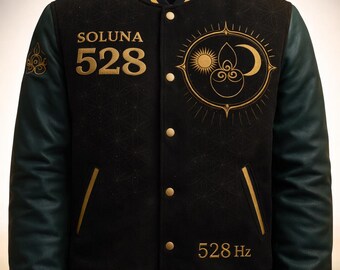 Chaqueta universitaria Soluna 528 Hz Sun & Moon • Nivel 3 • D2 • Edición limitada 144 • LumaFonds