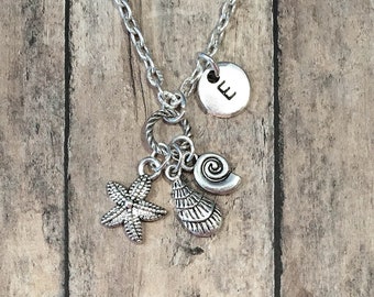 Shell Charm Necklace, Silver Shell Necklace, Shell Jewelry, Personalized Beach Gifts, Seashell Charm Necklace, Seashell Necklace Women