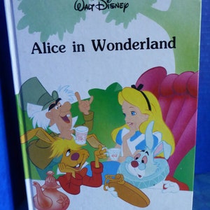 Alice in Wonderland - Walt Disney - 1986 hardcover - Illustrated