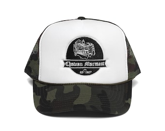 Chateau Marmont Crest Trucker Camo Foam mit Weiß Schwarzer Stickerei