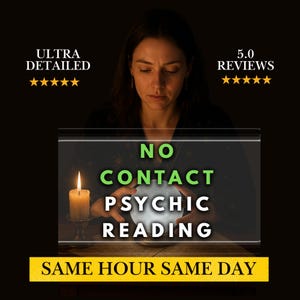 Op de afbeelding: Afbeelding die een paranormale readingservice promoot. De afbeelding toont een vrouw die naar een gloeiende kristallen bol kijkt. Tekst op de afbeelding luidt "NO CONTACT PSYCHIC READING" en "SAME HOUR SAME DAY". Een brandende kaars staat vooraan.