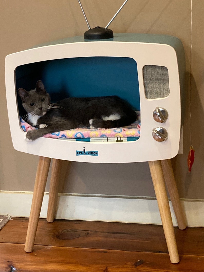 Build Your Own Cat-O-Vision Cat TV Bed with these Digital PDF. Plans image 6