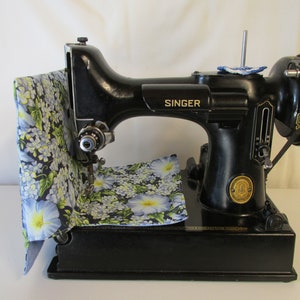 Singer Featherweight 221 Tutorial for Cleaning & Polishing