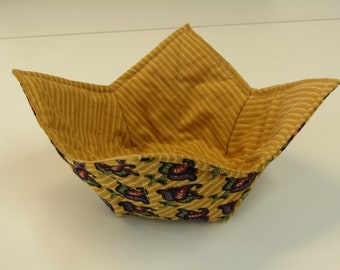 Microwave Bowlder (Bowl Holder) - Geometric Print on Butterscotch Stipes Background/Reverses to Butterscotch Stripes Print