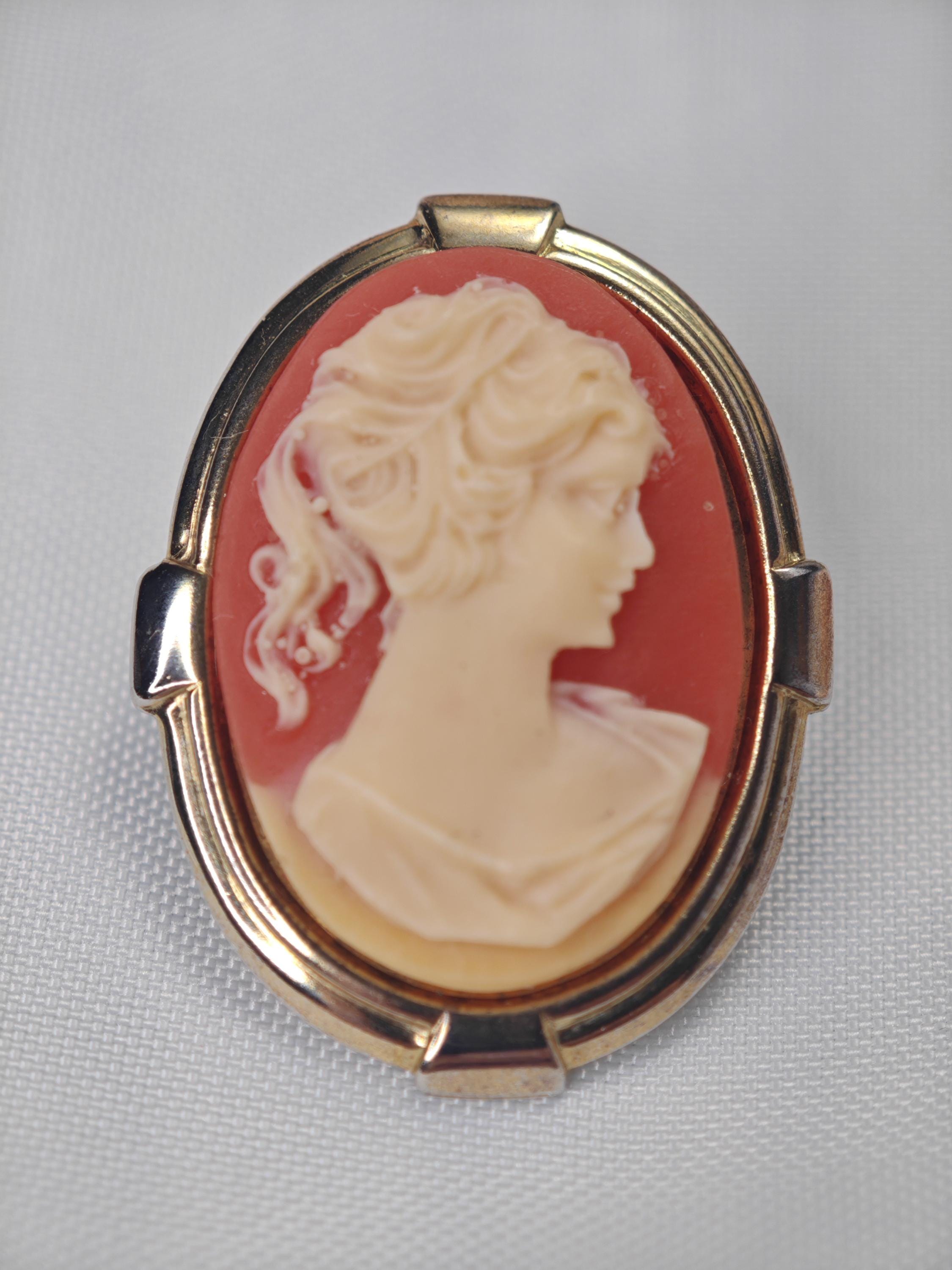Vintage signed cameo - Etsy 日本
