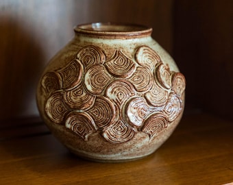 Cream and red geometrical pot, hand carved pottery, ceramics