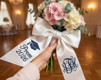 Fascia per bouquet di laurea ricamata - Nome e anno personalizzati