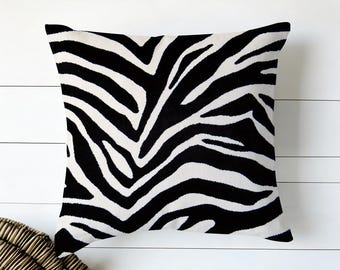 Funda de almohada con estampado de cebra, rayas animales en blanco y negro, decoración moderna para el hogar.