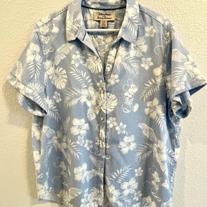 Fabulous Women’s Hawaiian Shirt, Authentic Disney Parks — Tommy Bahama, Tropical Mickey Mouse Print, Tencel/Cotton, L, Vacation!