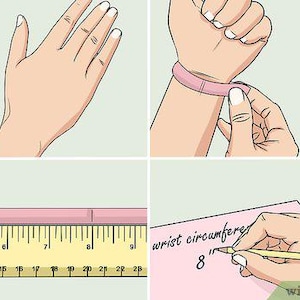 Pu&ograve; includere: Un braccialetto rosa misurato con un righello giallo che indica una lunghezza di 20,32 cm. Il processo include l'avvolgimento del braccialetto attorno a un polso e la registrazione della misura di 20,32 cm su un foglio con una matita.