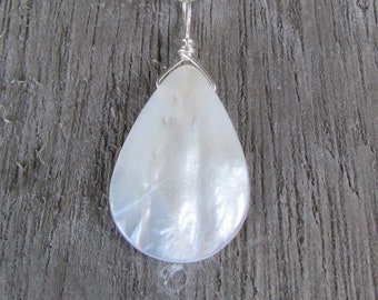White pearl pendant Mother of pearl shell pendant abalone jewelry silver dainty chain teardrop pendant bead