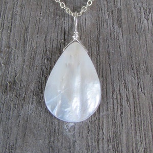 White pearl pendant Mother of pearl shell pendant abalone jewelry silver dainty chain teardrop pendant bead