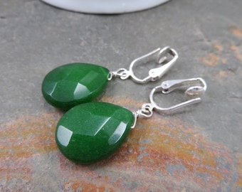 Green jade clip on earrings,dark green teardrop earrings,greenjade jewelry,clip on dangles