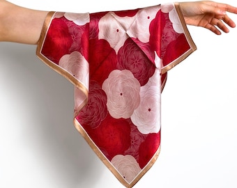 Sciarpa in seta di gelso al 100% con stampa vintage di rose, piccola sciarpa quadrata in seta da 50 cm, elegante bandana in seta rossa e crema per donna