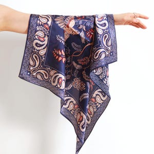 100% Pure Mulberry Silk Scarf, Navy Blue Vintage Bird Paisley Print Neck Hair Wrap, 65*65cm 26" Square Silk Bandana, Silk neckerchief