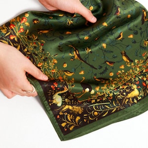 Lenço de seda Mulberry feminino, estampa floral verde-escura com pássaros, lenço quadrado para pescoço de 65 cm, bandana 100% seda genuína, presente ideal para avó.