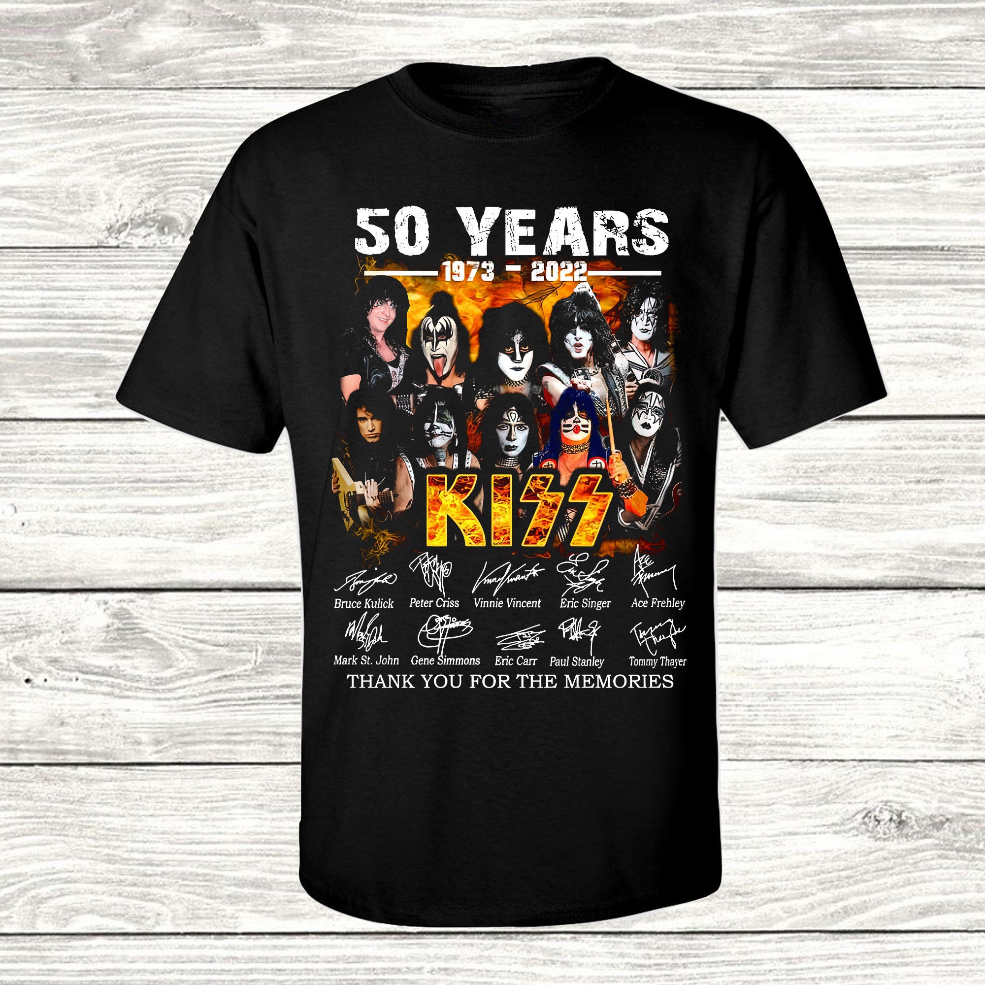 Discover Maglietta T-Shirt Kiss Band Rock Uomo Donna Bambini 50th Anniversary 1973-2022 Grazie Per I Ricordi