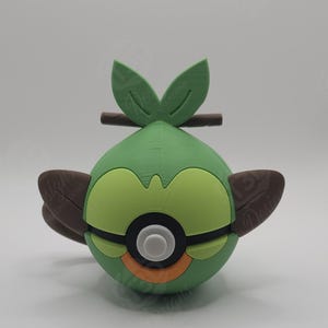 Grookey-inspirerad karaktärsdesign - 3D-printad displayboll - unikt samlarobjekt från fankonst