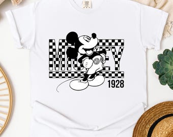 Disney Classic Mickey Mouse Shirt Retro Mickey T-Shirt for Disneyland Trip, Disneyland Holiday Family Matching Shirt, Disney Mickey Gift Tee