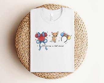 Disney Snow White Princess T-Shirt, Snow White and the Seven Dwarfs Tee, Just One Bite, Girly aesthetic Disney Girls trip tee